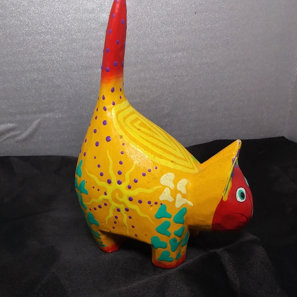 Handcrafted Cat - Picture 5 of 5